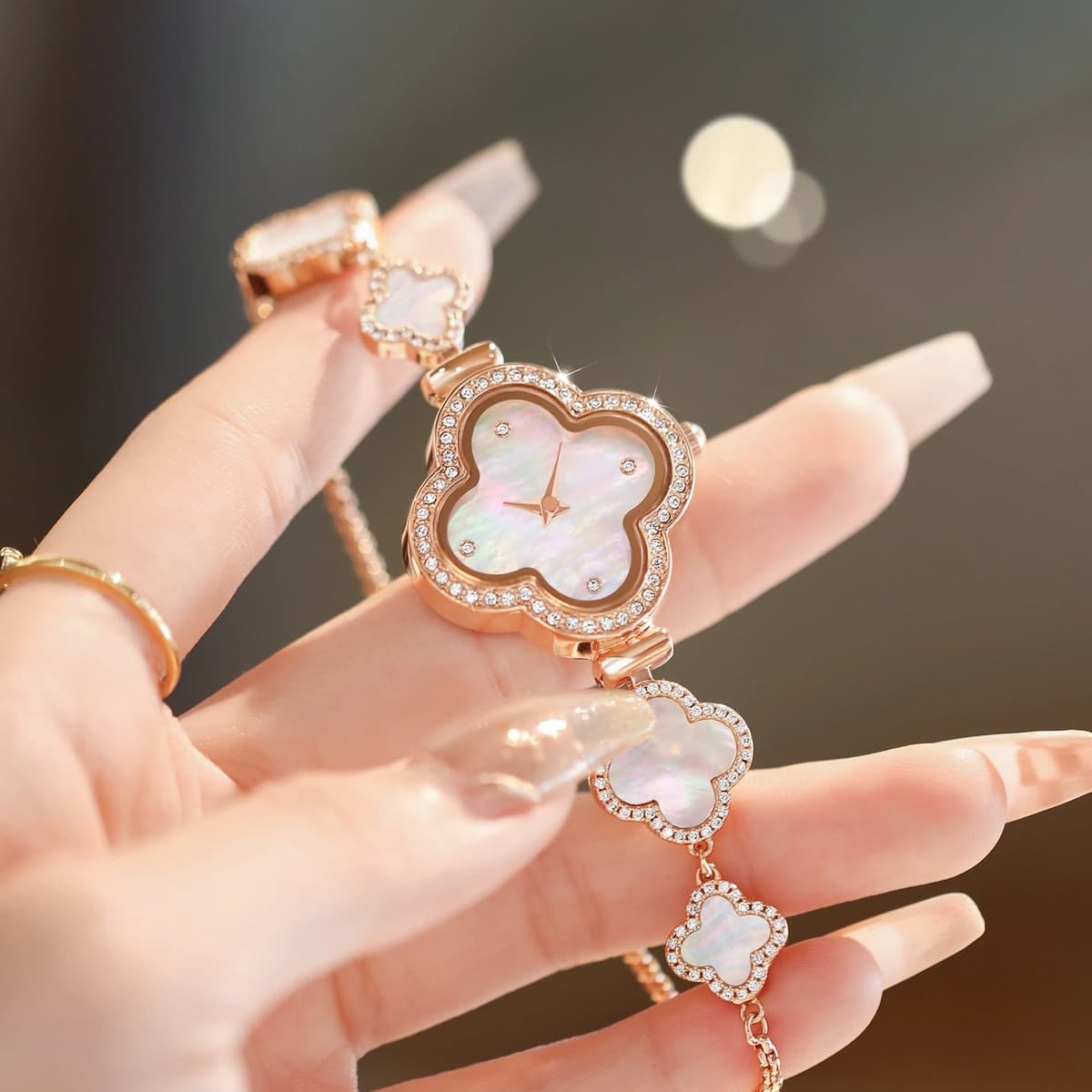 LUCKYFOX Women's Quartz Watch - Luxury Clover Design — image 5