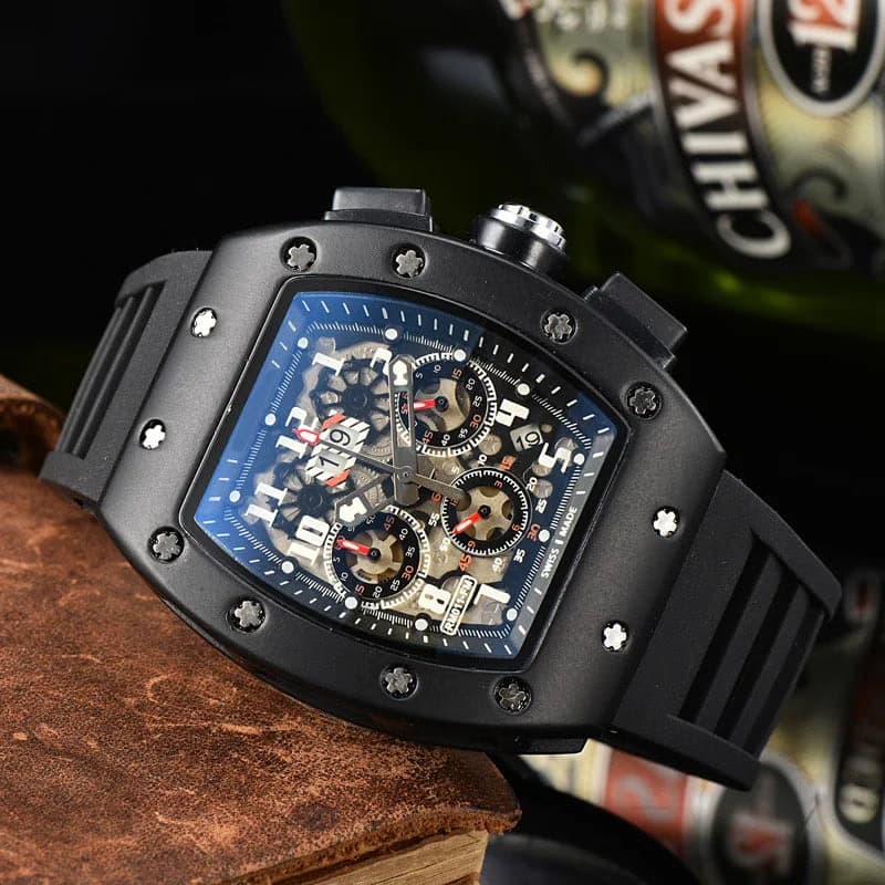 Luxury Men's Quartz Watches with Calendars - 2024 Trend — image 2