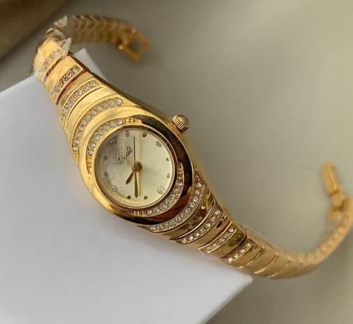 Elegance Women's Quartz Watch — image 2