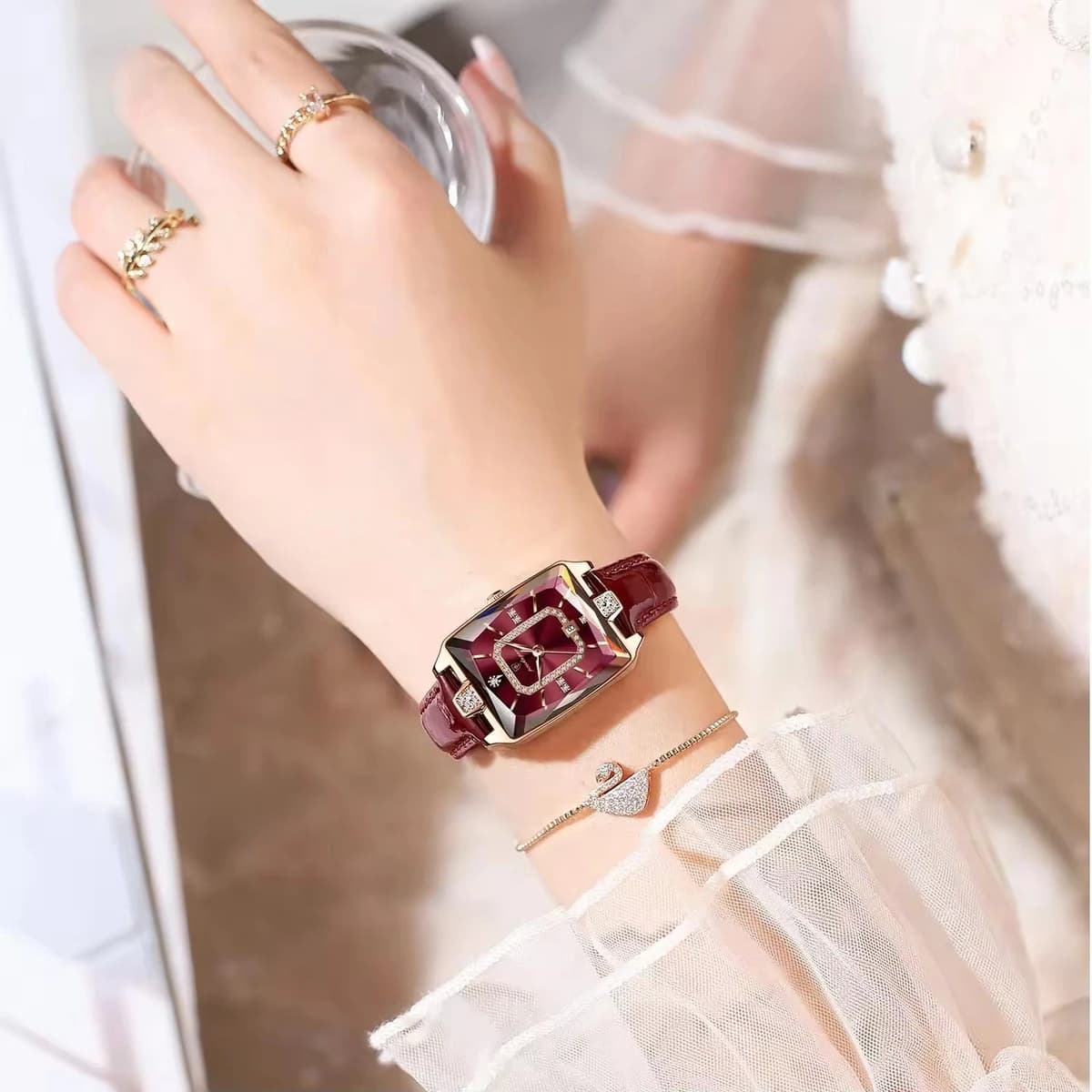 Poedagar 785 Luxury Diamond Leather Women's Watch — image 6